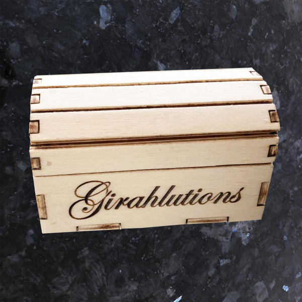 Mini Schatztruhe aus Holz mit Name Personalisiert Handarbeit