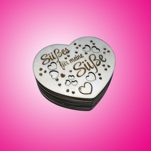 Herz Geschenkbox aus Holz mit Gravur zum Valentinstag