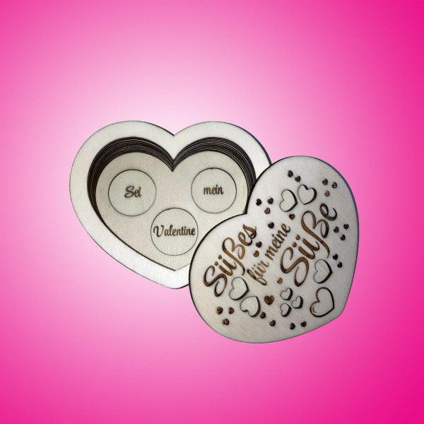 Herz Geschenkbox aus Holz mit Gravur zum Valentinstag