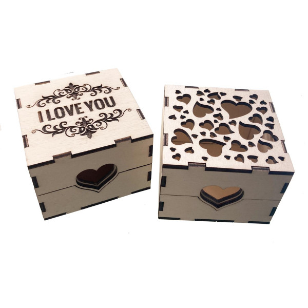 Kleine Holz Schmuckbox wahlweise mit Gravur oder Herzen Handarbeit