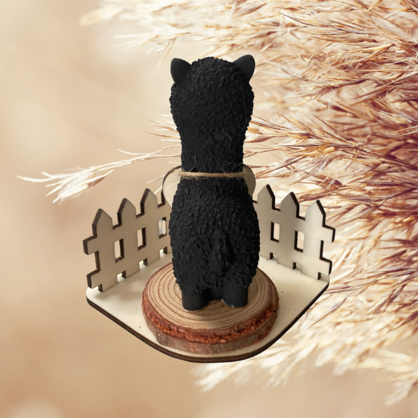 Niedliche Alpaka Figur Keramik Schwarz- Holz Deko