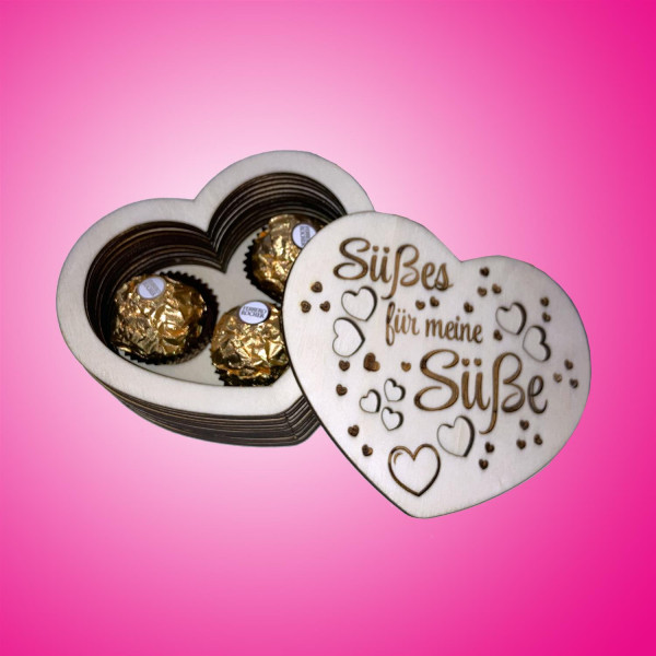 Herz Geschenkbox aus Holz mit Gravur zum Valentinstag