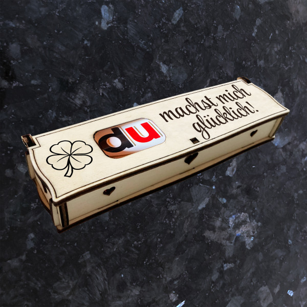 Du machst mich glücklich! | Lasergravur auf Holz Geschenkbox mit Schokoriegel | Neues Design