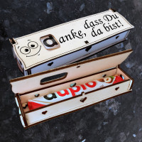 Danke, dass Du da bist! | Gravur auf Holz Geschenkbox mit Schokoriegel | Neues Design Danke, dass Du da bist! | Gravur auf Holz Geschenkbox mit Schokoriegel | Neues Design